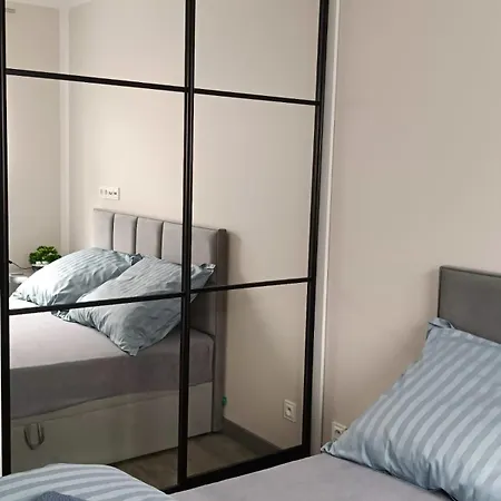 Zakatek Free Parking, Ochrona