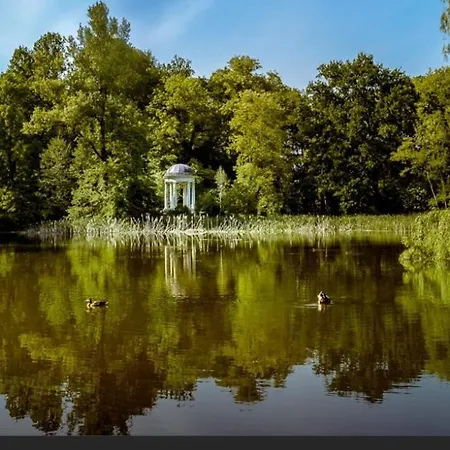 Zakatek Free Parking, Ochrona Apartmán