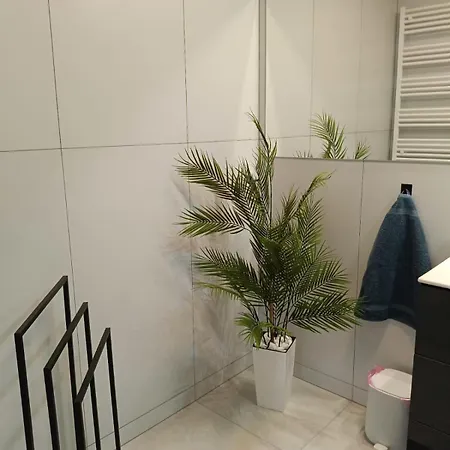 Zakatek Free Parking, Ochrona Appartement